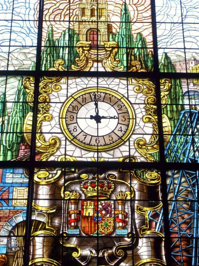 Glaszetter in Ede installeert professioneel HR++ glas voor verbeterde isolatie en veiligheid in historische en moderne gebouw